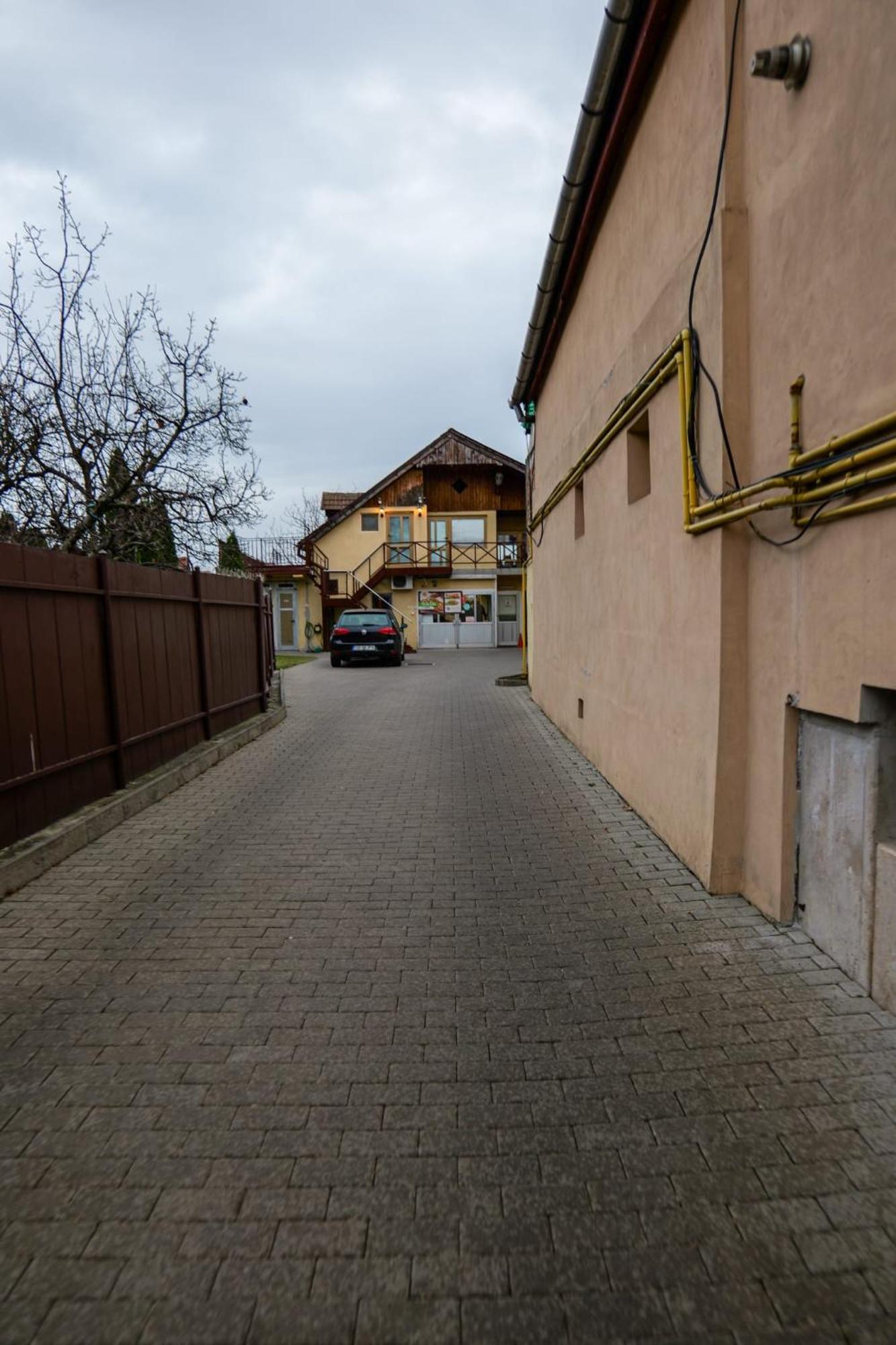 Transylvanian Hideaway Apartment Сибиу Экстерьер фото