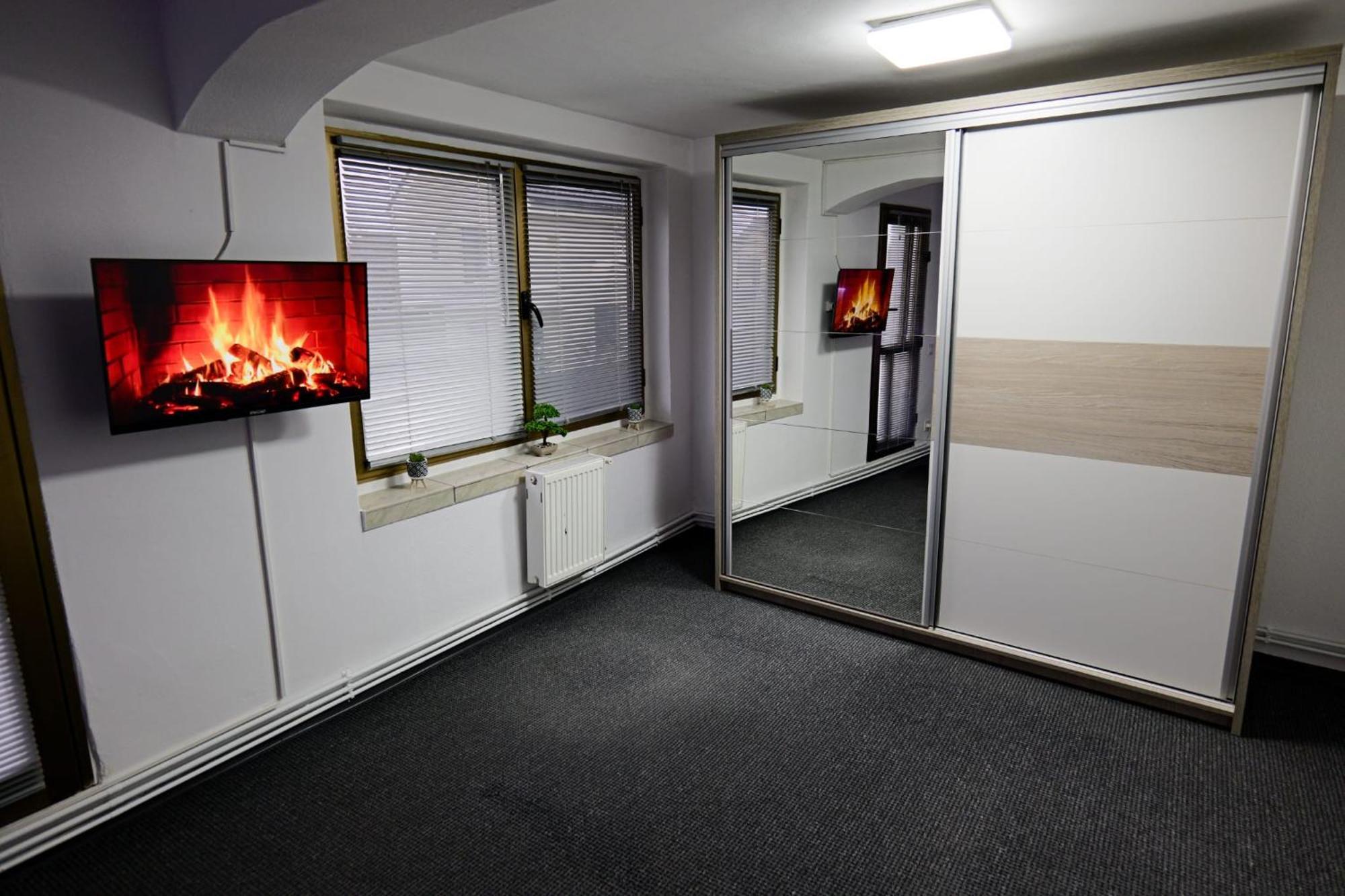 Transylvanian Hideaway Apartment Сибиу Экстерьер фото